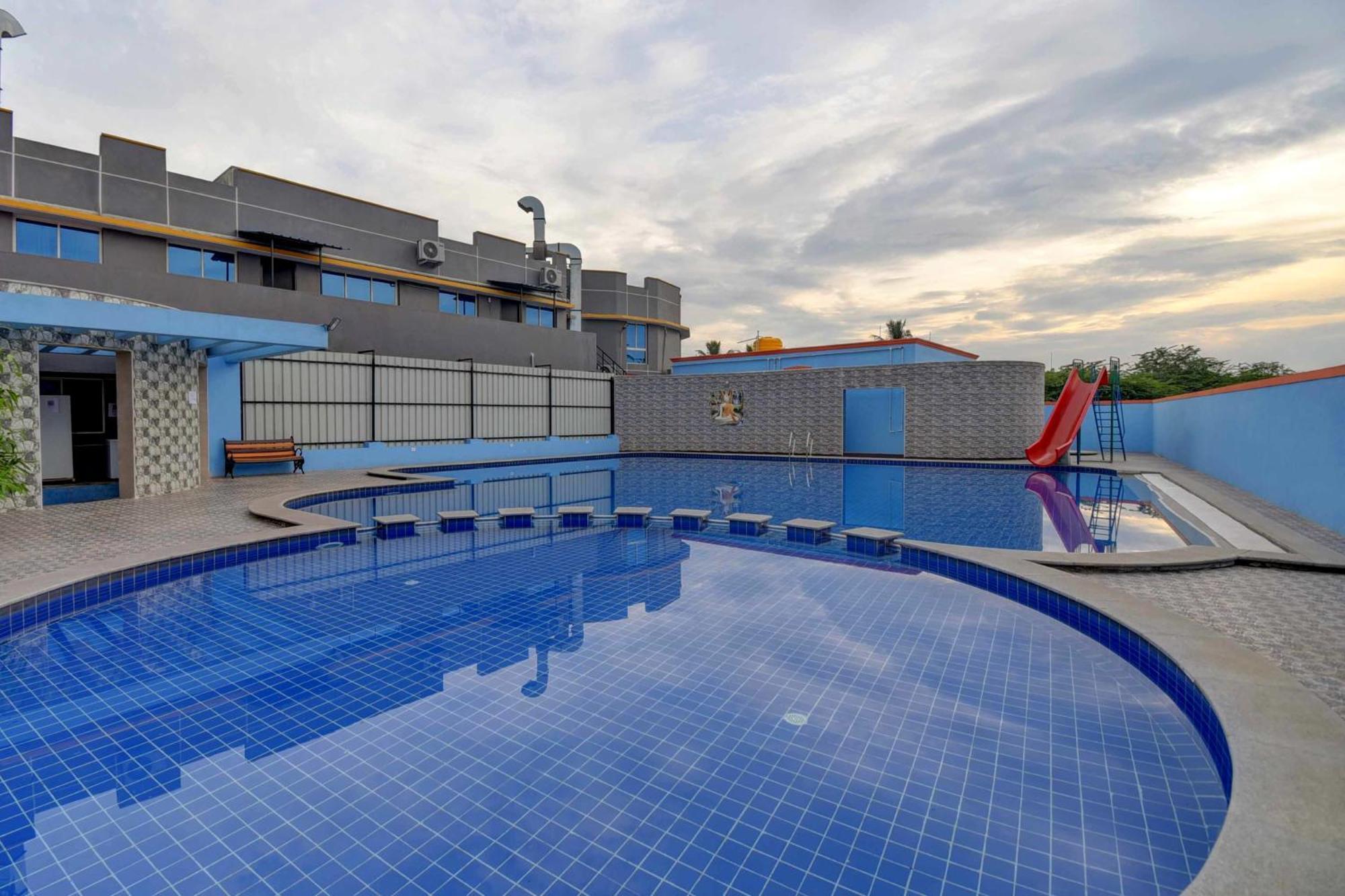 Collectipn O Pradee Queen Resort Csennai Kültér fotó